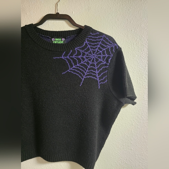 Goth Crop Sweater - Picture 2 of 5